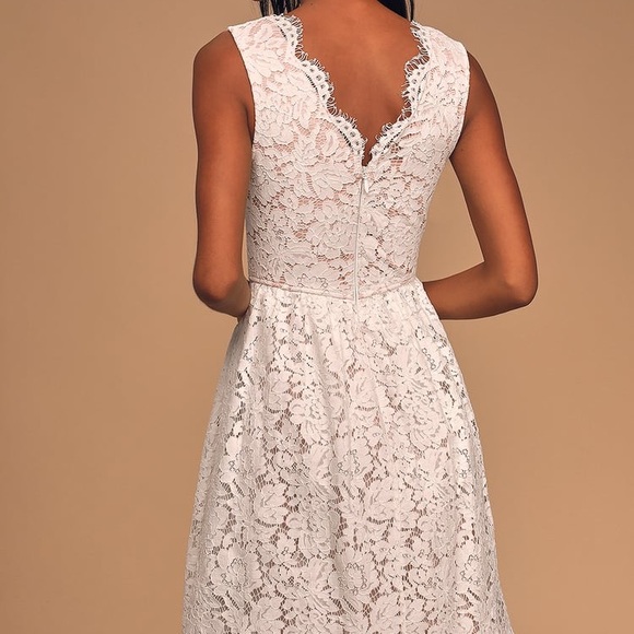 Lulus White Dress. Worn only once for Rehearsal Dinner. Perfect condition. - Picture 4 of 5
